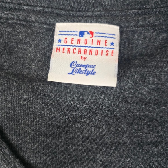 Genuine Merchandise Pittsburgh Pirates V-Neck Graphic Tee Shirt Small - Picture 3 of 9